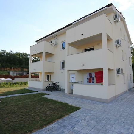 Apartment Samsa Mirica Cizici Luaran gambar