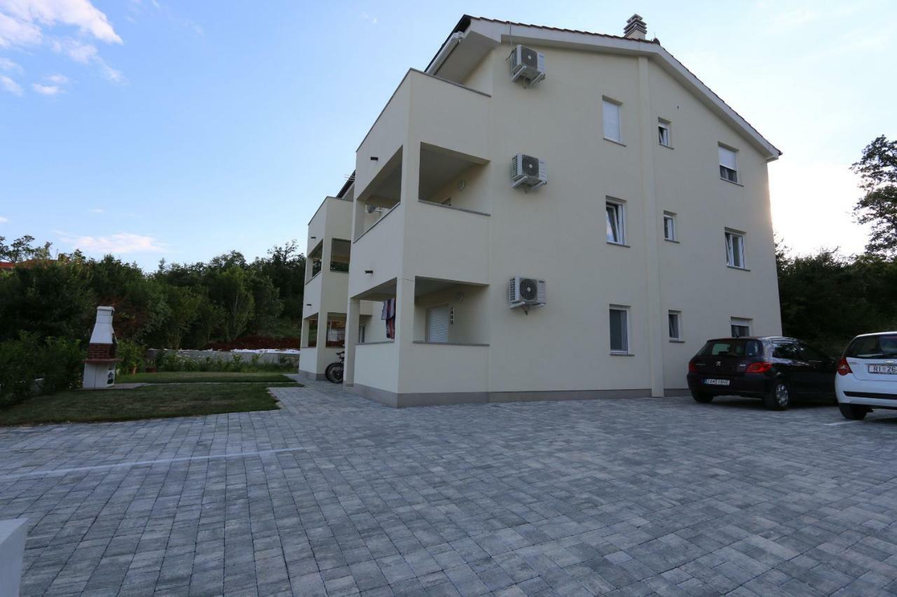 Apartment Samsa Mirica Cizici Luaran gambar