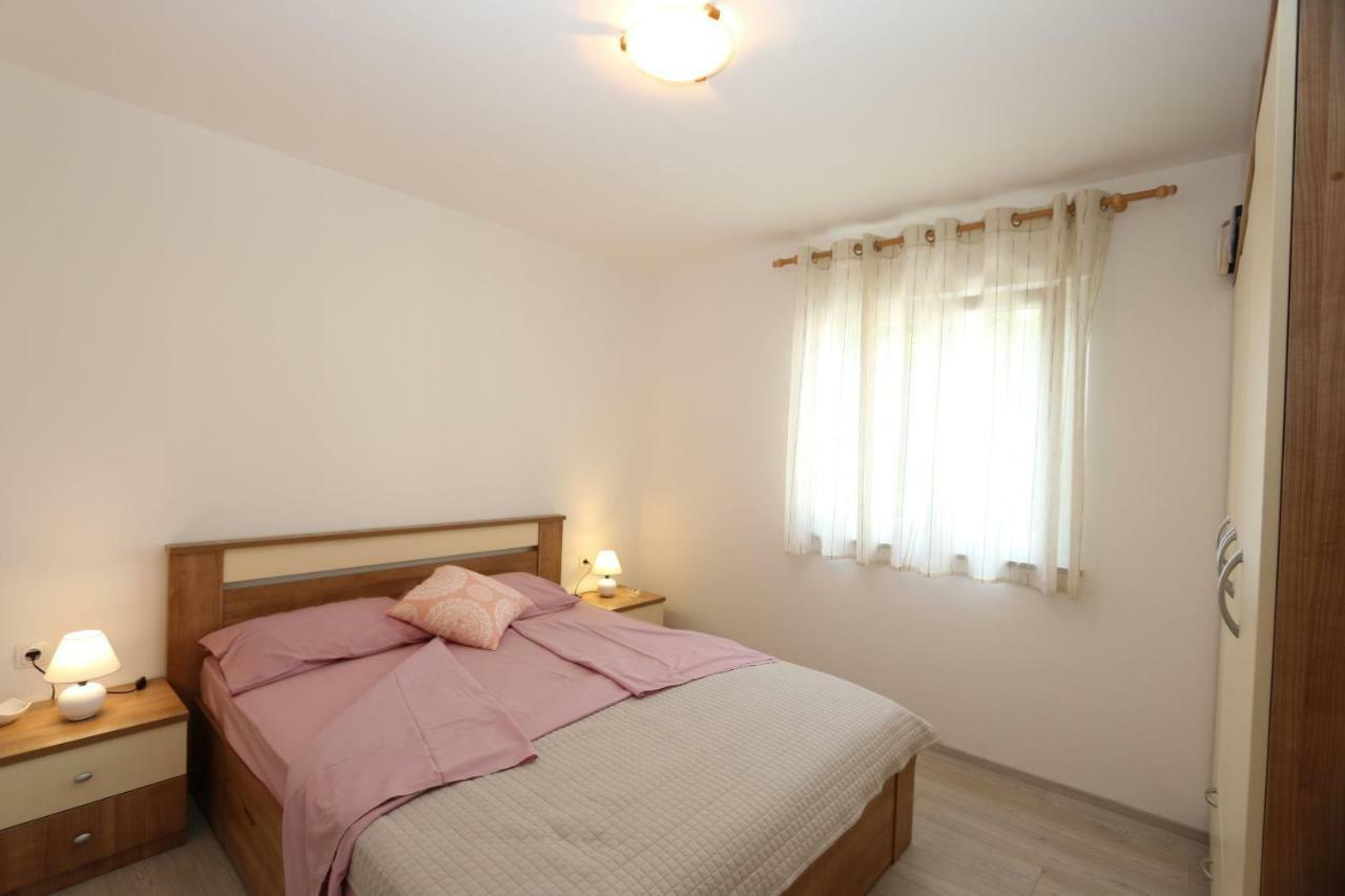 Apartment Samsa Mirica Cizici Luaran gambar