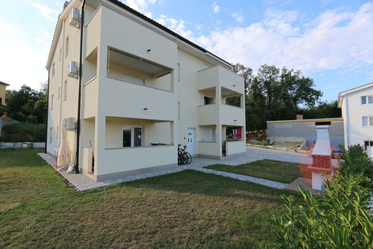 Apartment Samsa Mirica Cizici Luaran gambar